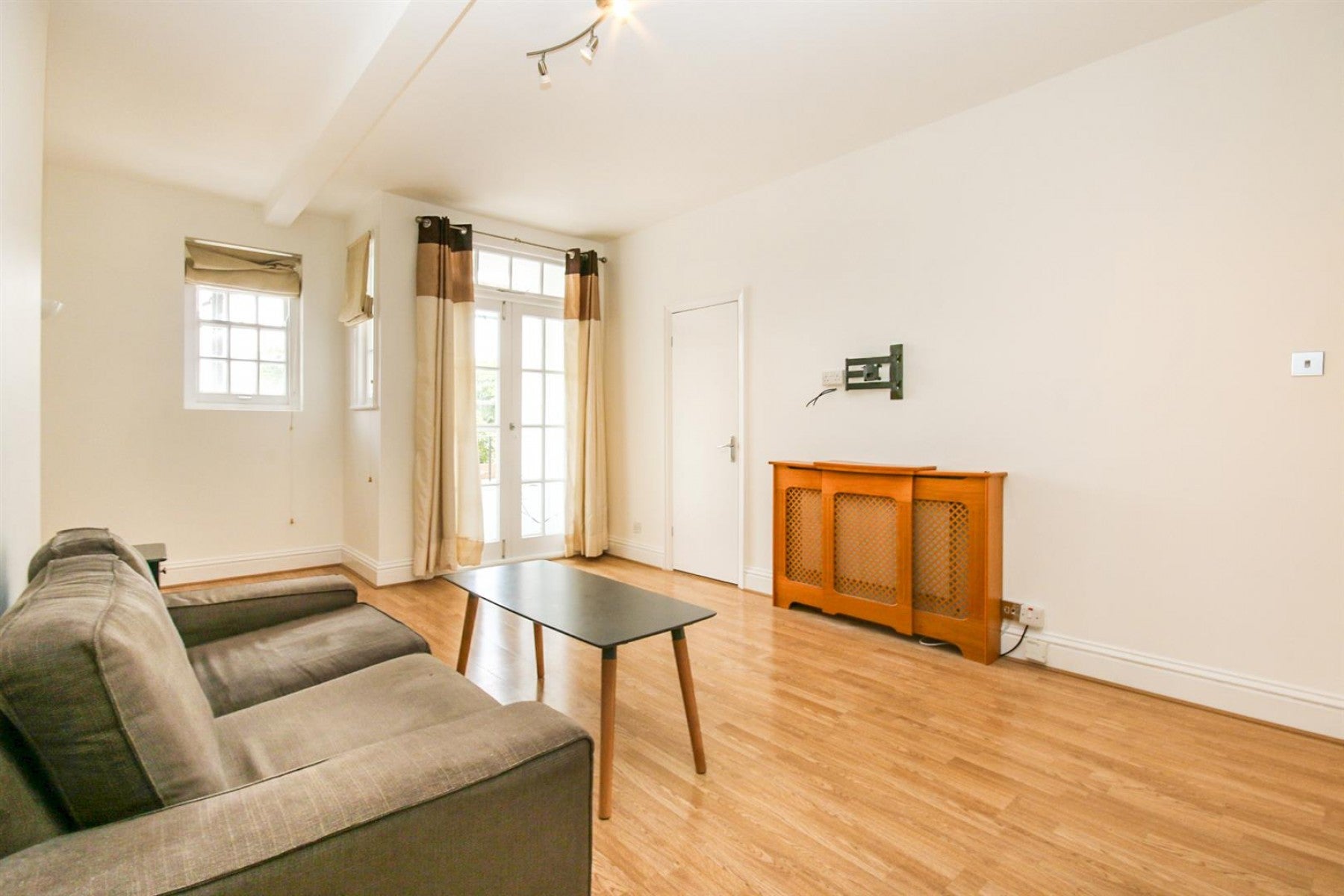 Flat Abbey Road in Greater London