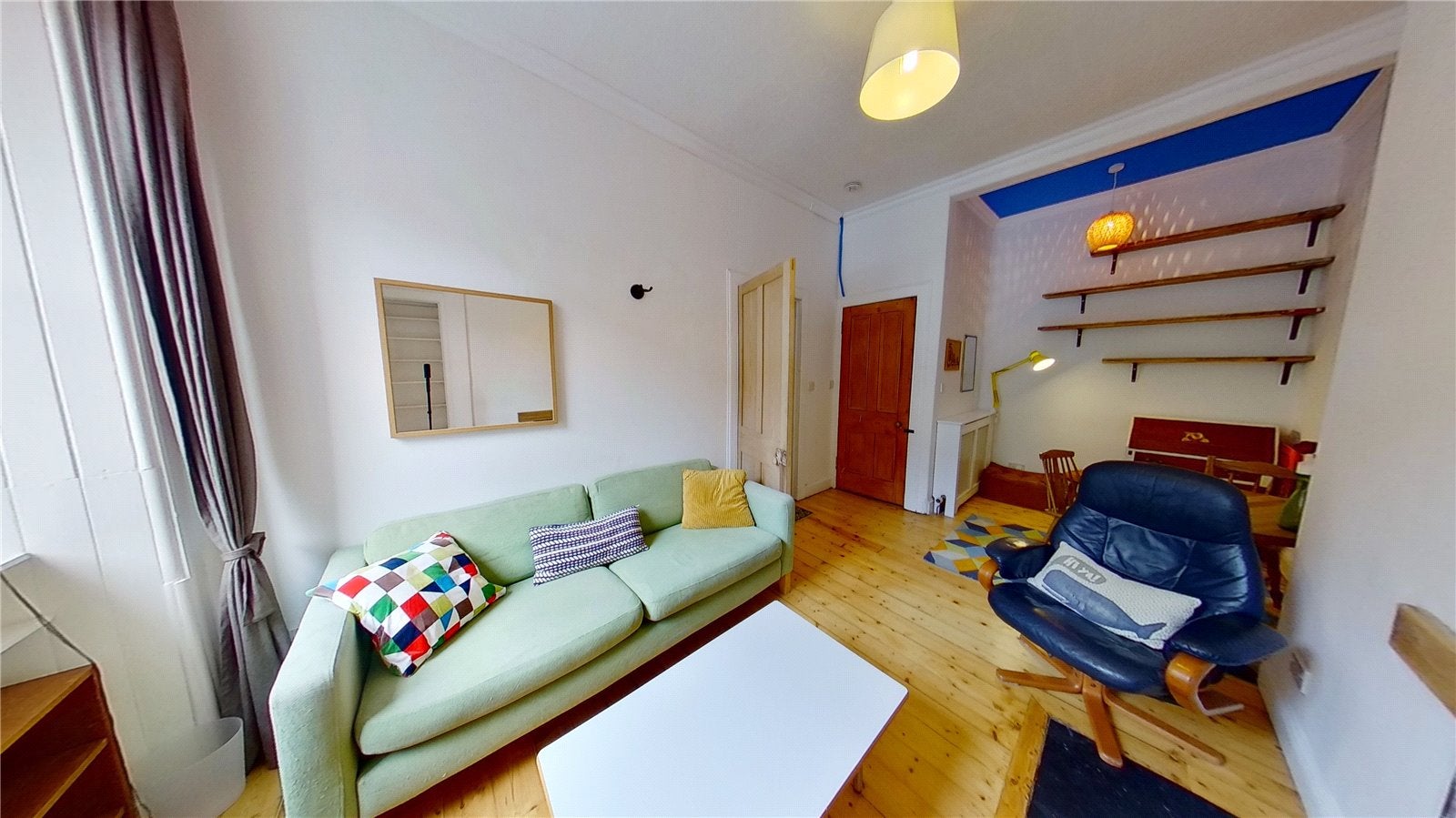 Flat Sloan Street in City of Edinburgh