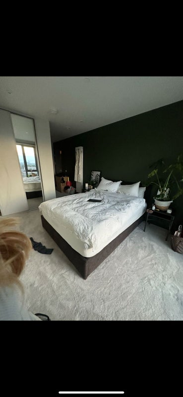 Room New Acres Way in Greater London