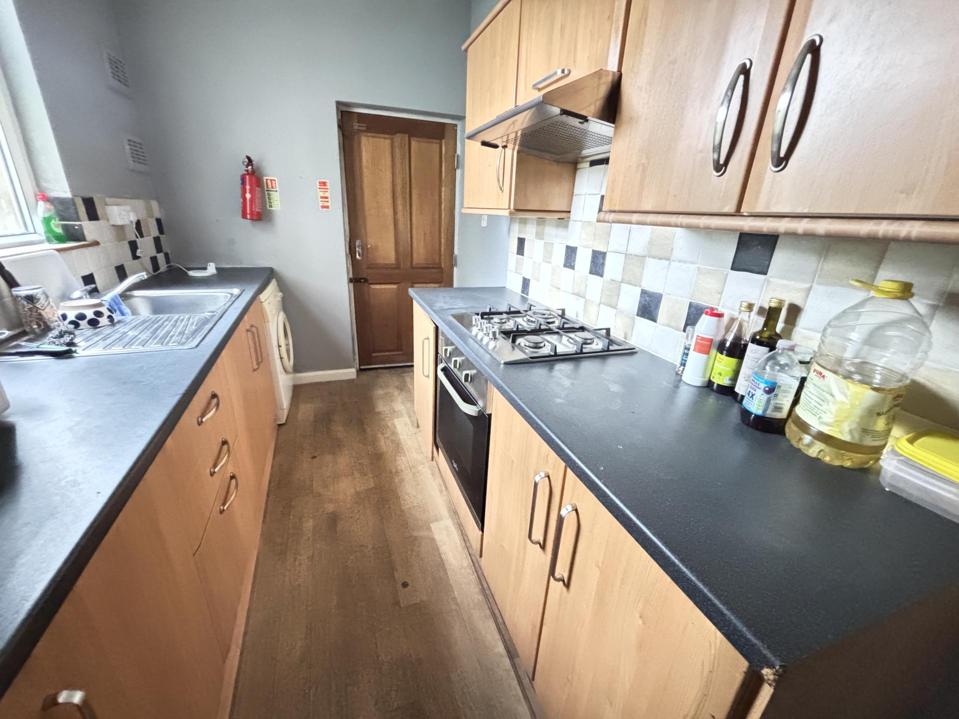 Flat Regent Terrace in Leeds