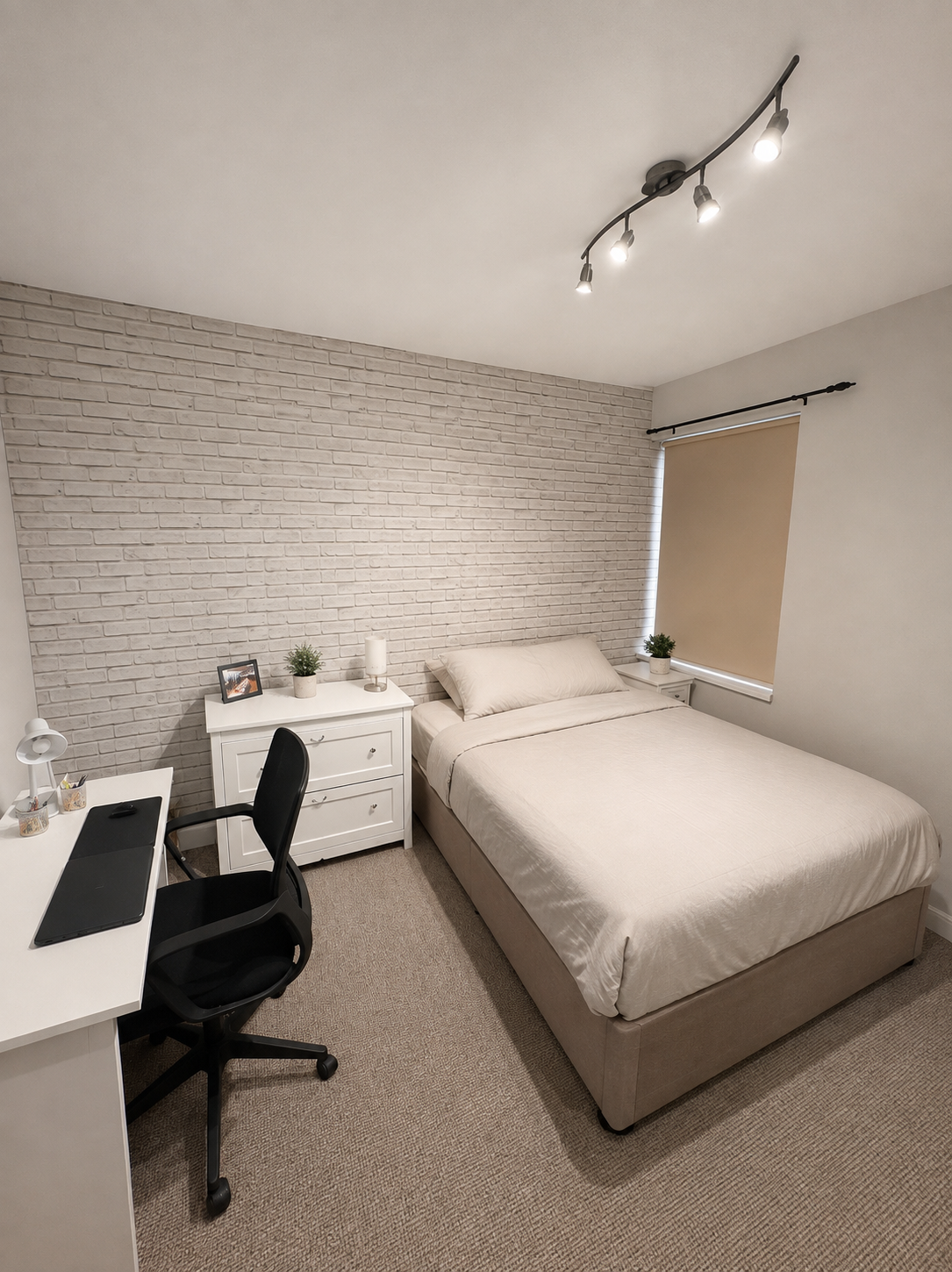 Flat Regent Terrace in Leeds