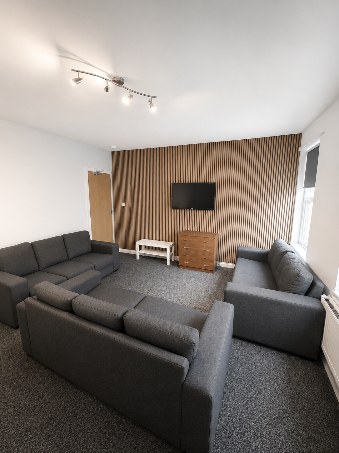 Flat Regent Terrace in Leeds
