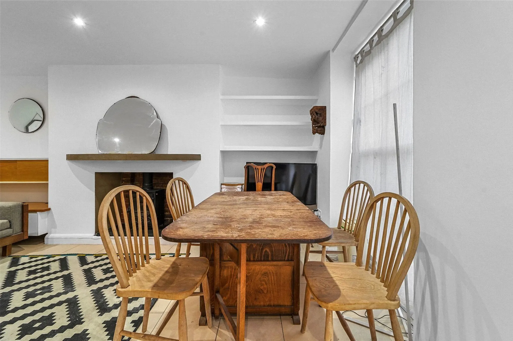Flat Clapton Terrace in London