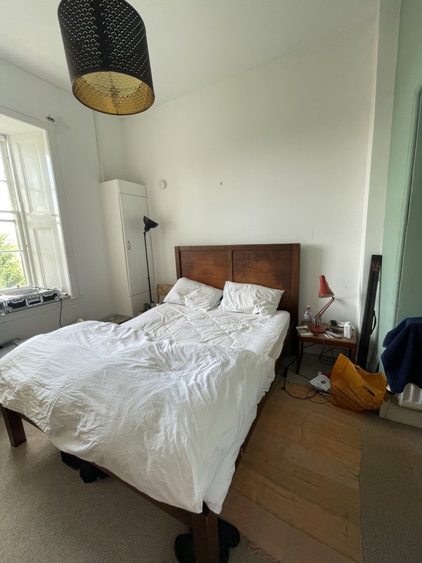 Room Buccleuch Street in Glasgow