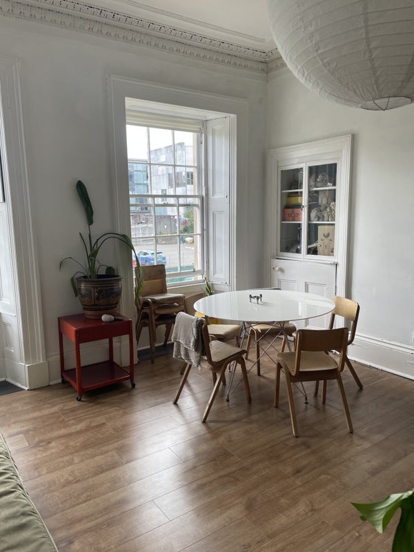 Room Buccleuch Street in Glasgow