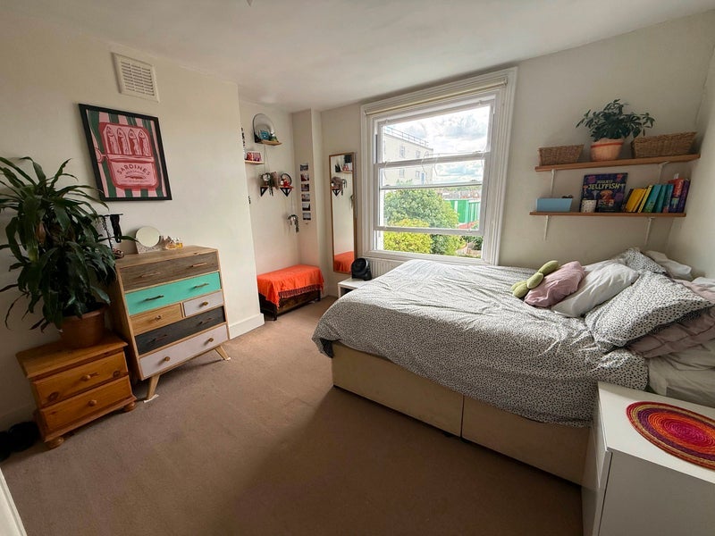 Room Hayter Road in Greater London