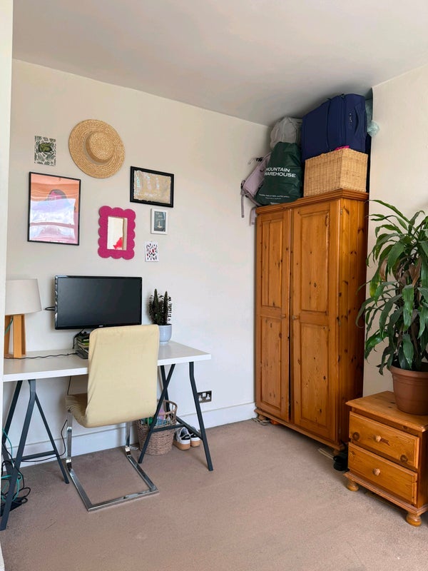 Room Hayter Road in Greater London