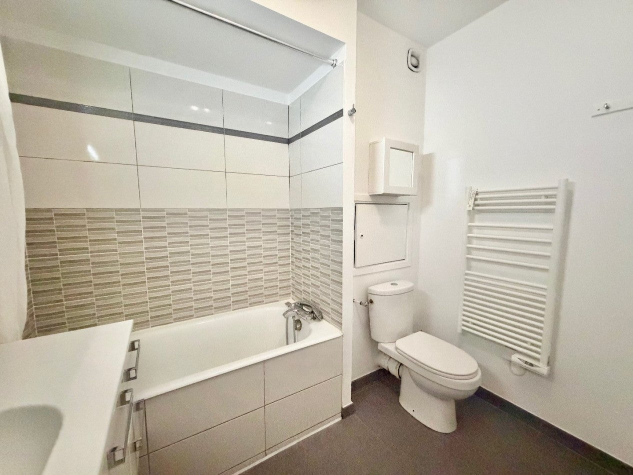 Appartement Allée Basse du Village Anglais à Suresnes