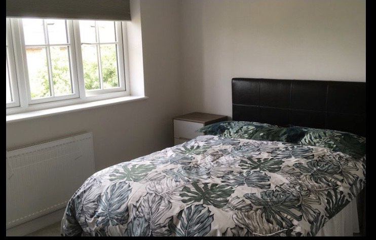 Room Red Lane in Elmbridge