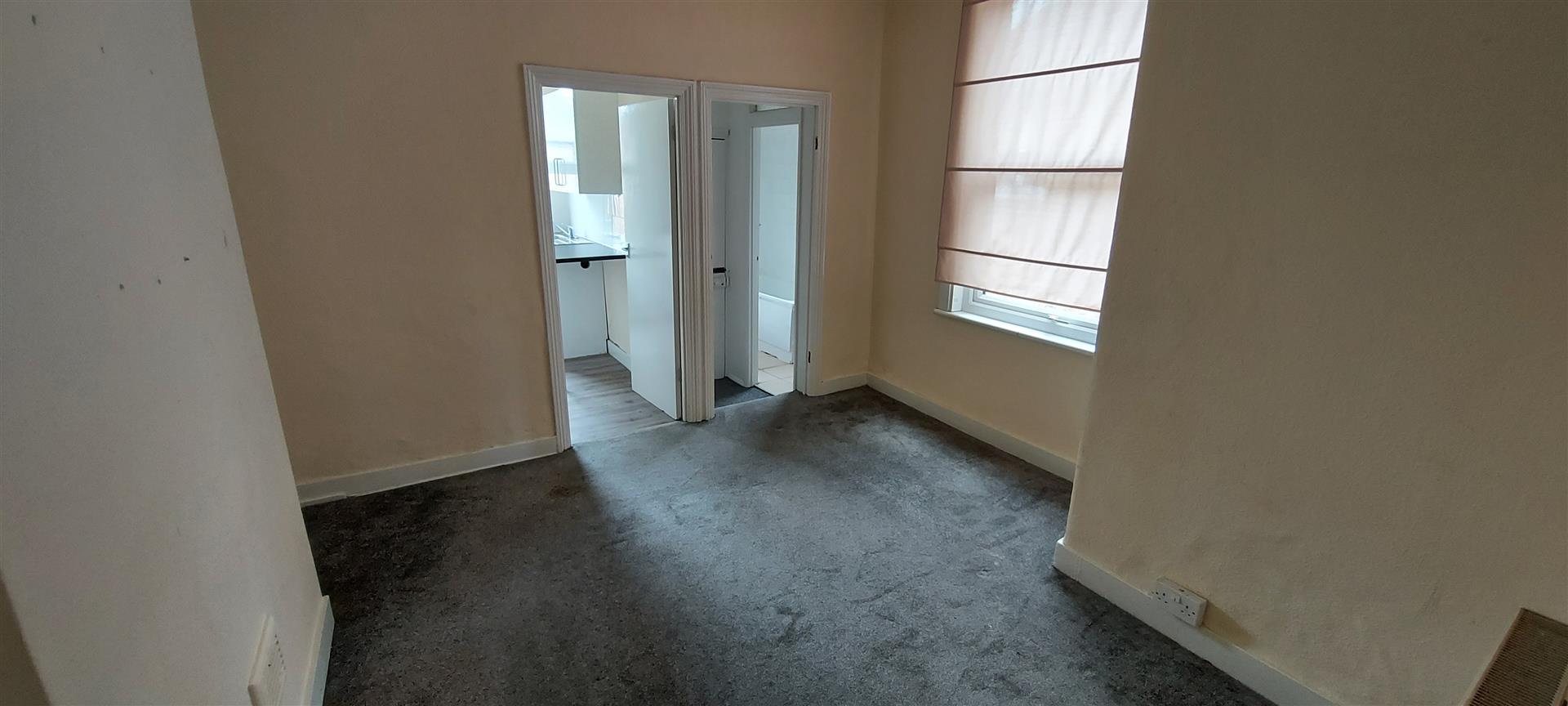 Flat Morley Road in Greater London