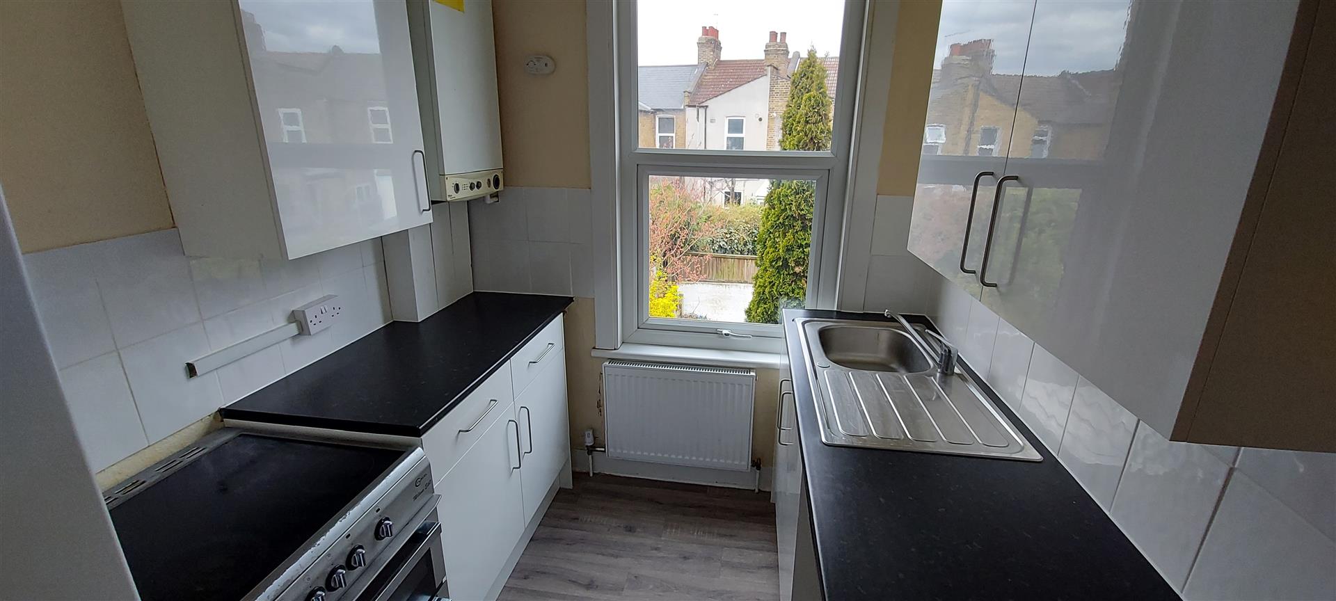Flat Morley Road in Greater London