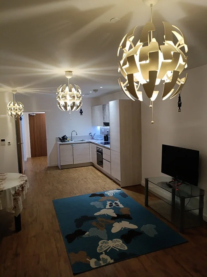Flat Olympic Way in Greater London