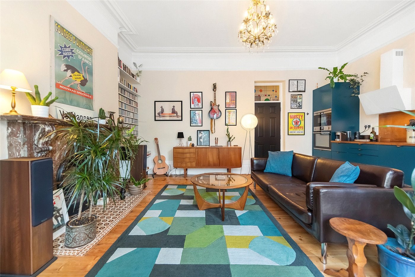 Flat Josephine Avenue in Greater London
