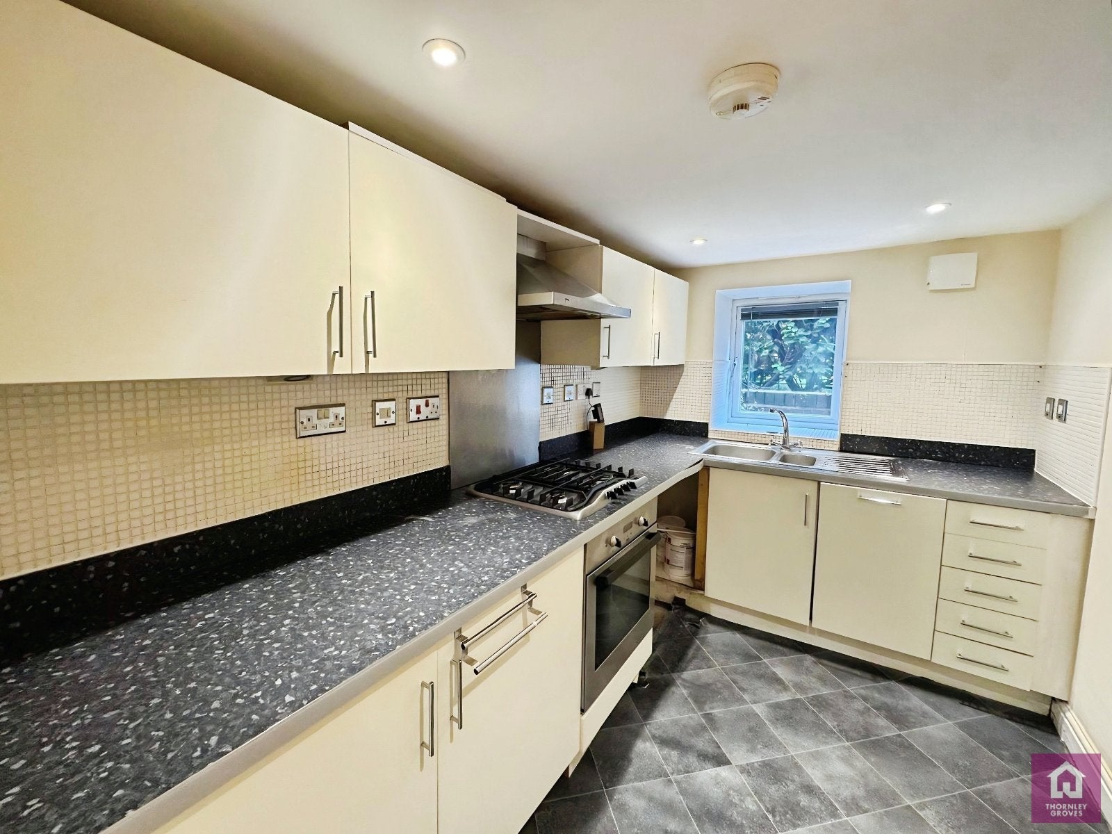 Flat Clarendon Road in Trafford