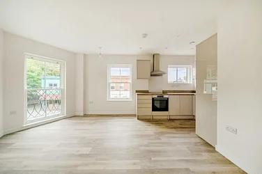 Flat London Road in Greater London