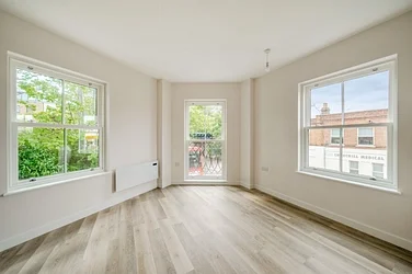 Flat London Road in Greater London