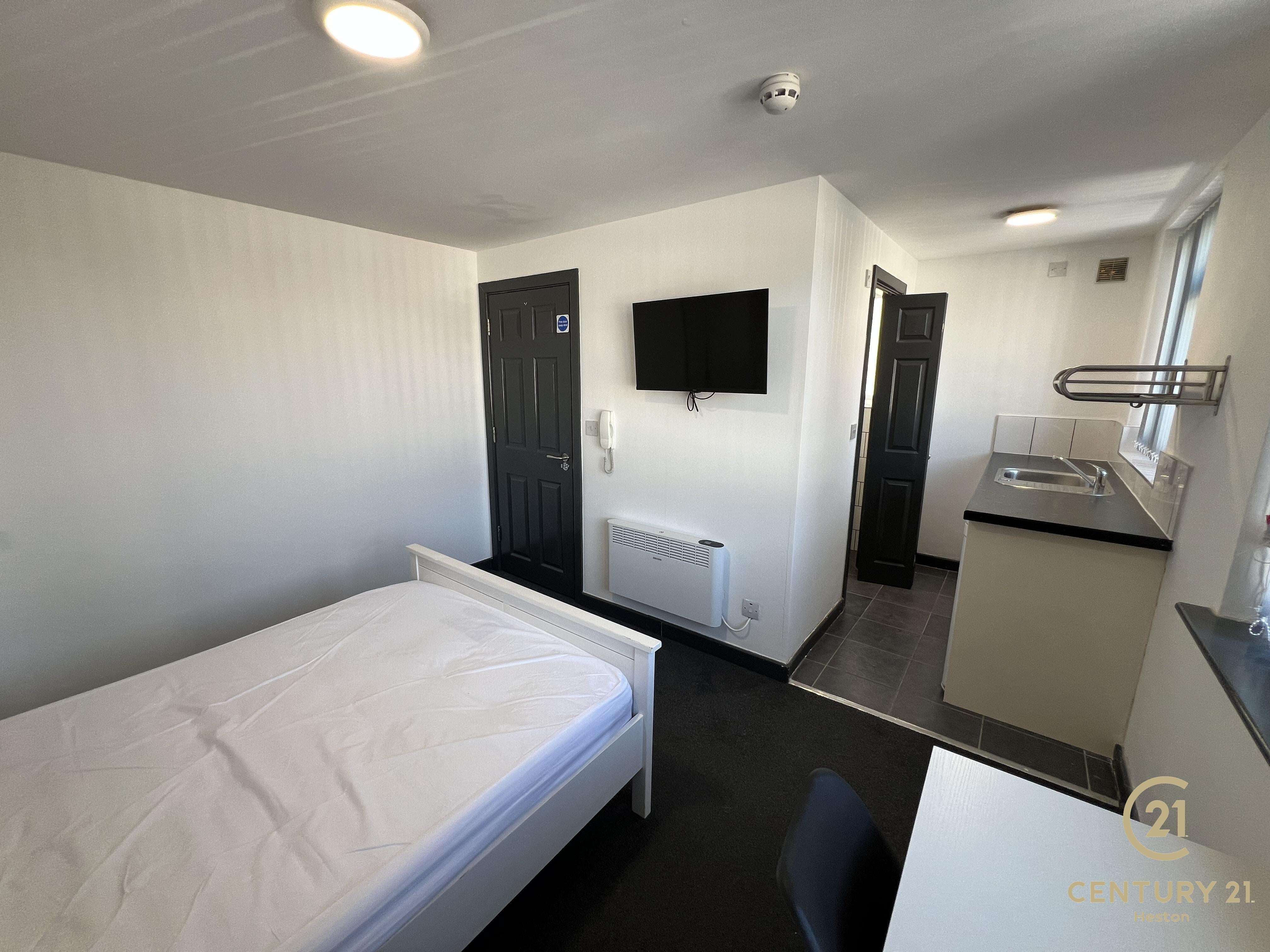 Flat Sedgwick Avenue in Greater London