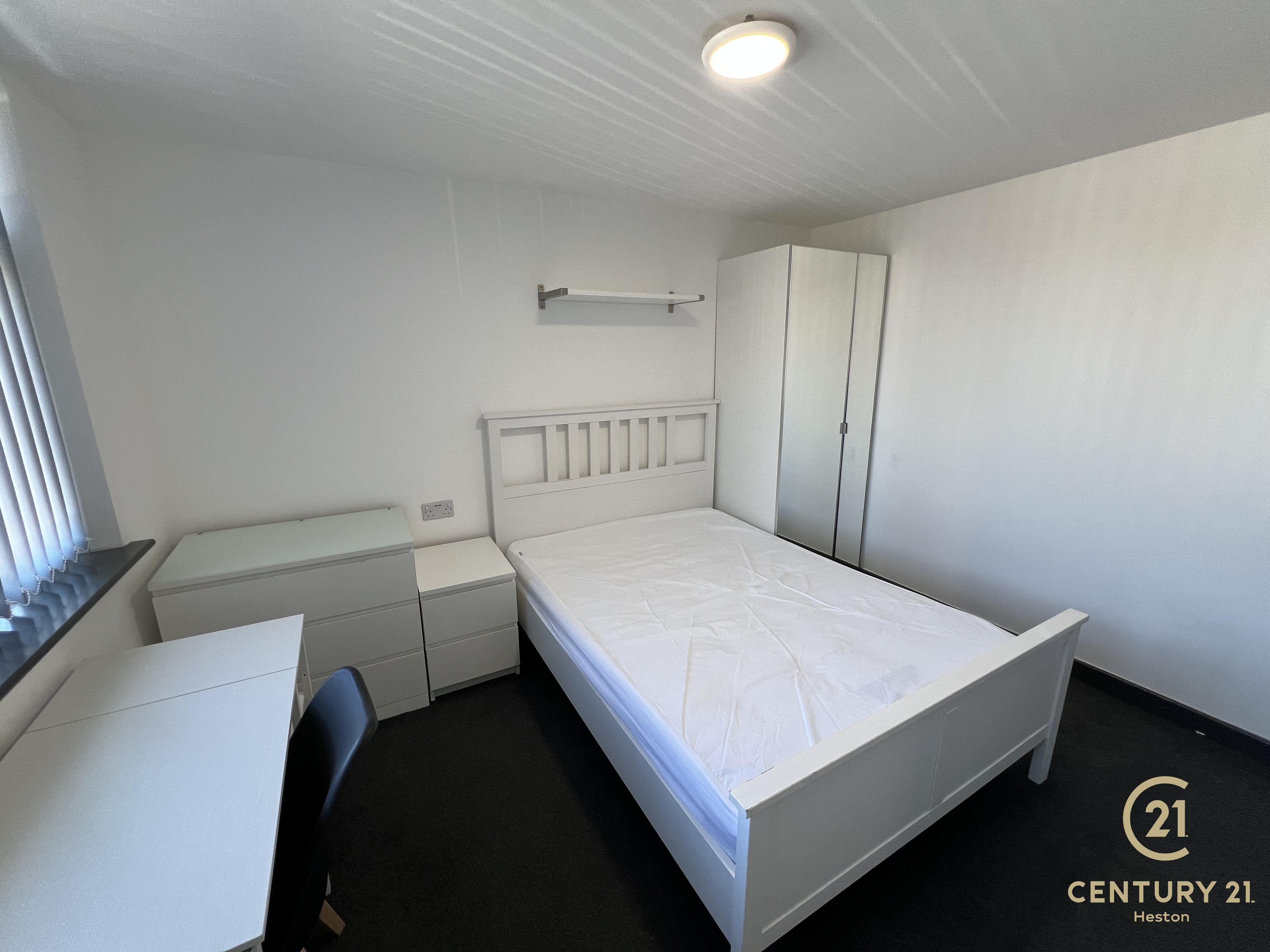 Flat Sedgwick Avenue in Greater London