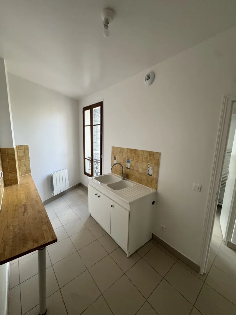 Flat Boulevard de Reuilly in Paris