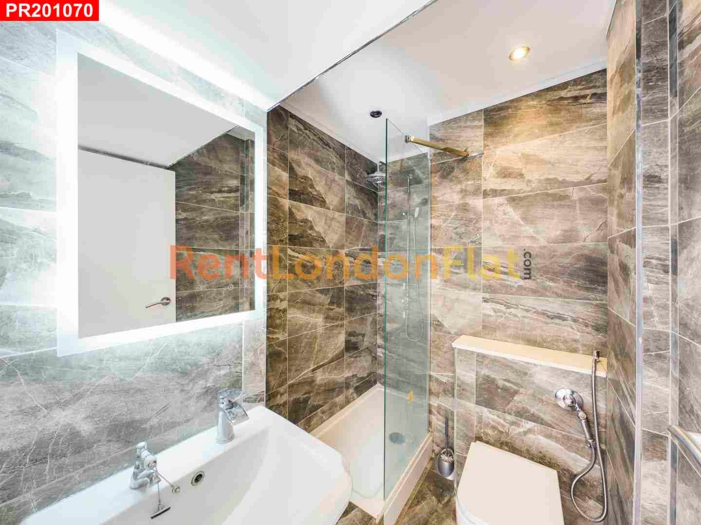 Flat Queensway in City of Westminster