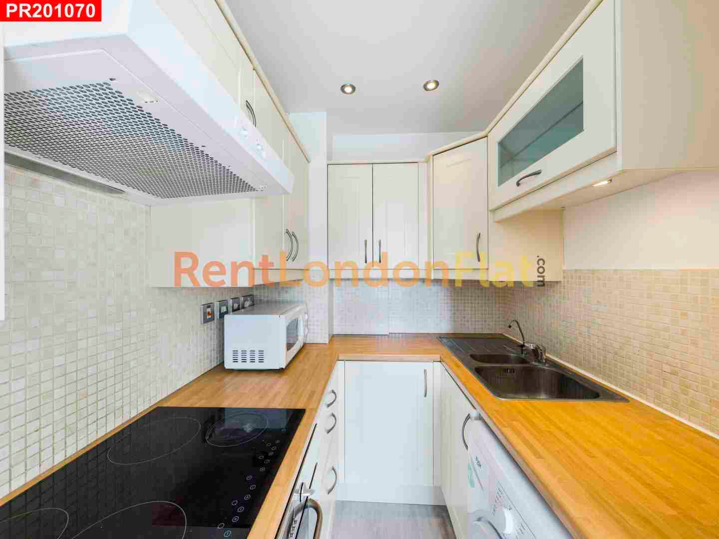 Flat Queensway in City of Westminster