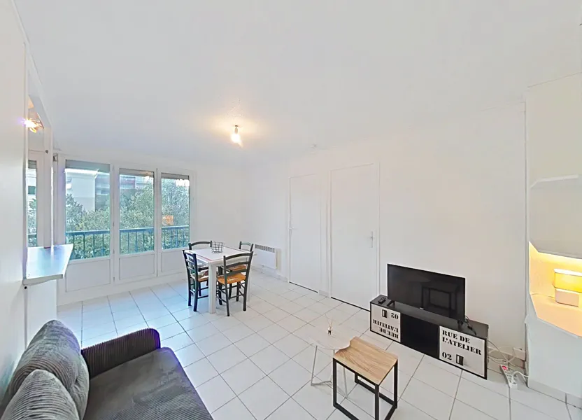 Flat Rue Benjamin Franklin in Valence