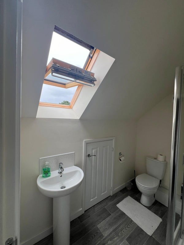 Room Magnolia Road in Leeds
