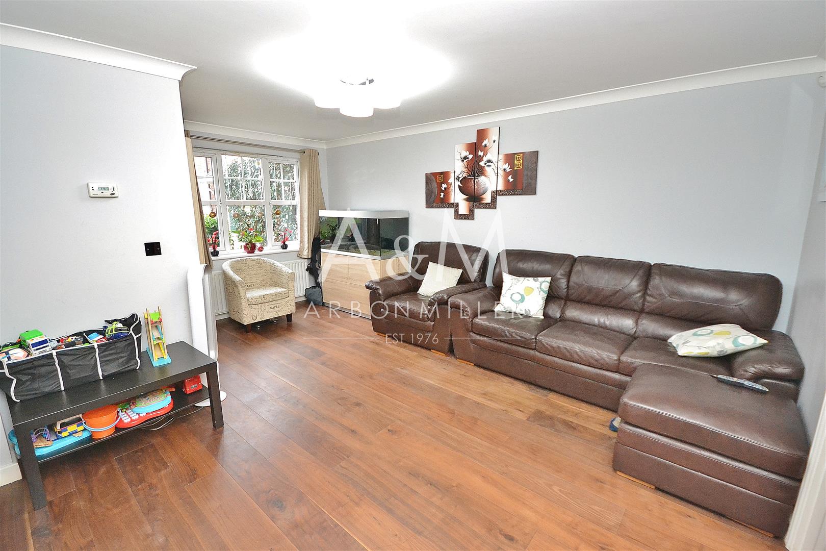 Room Tomswood Hill in Greater London