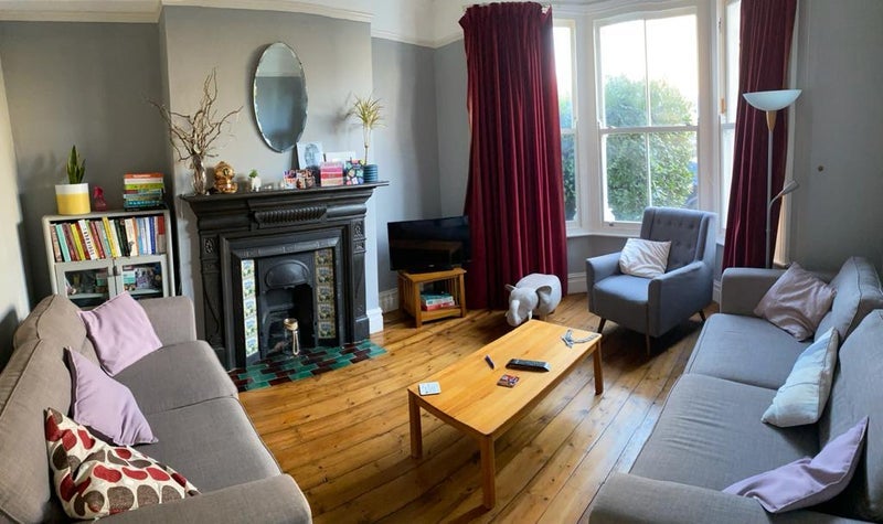 Room Leighton Road in Greater London