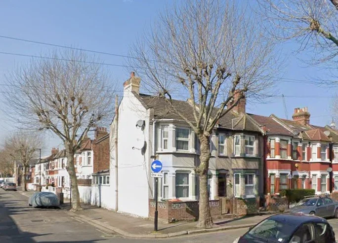 House Poulett Road in Greater London