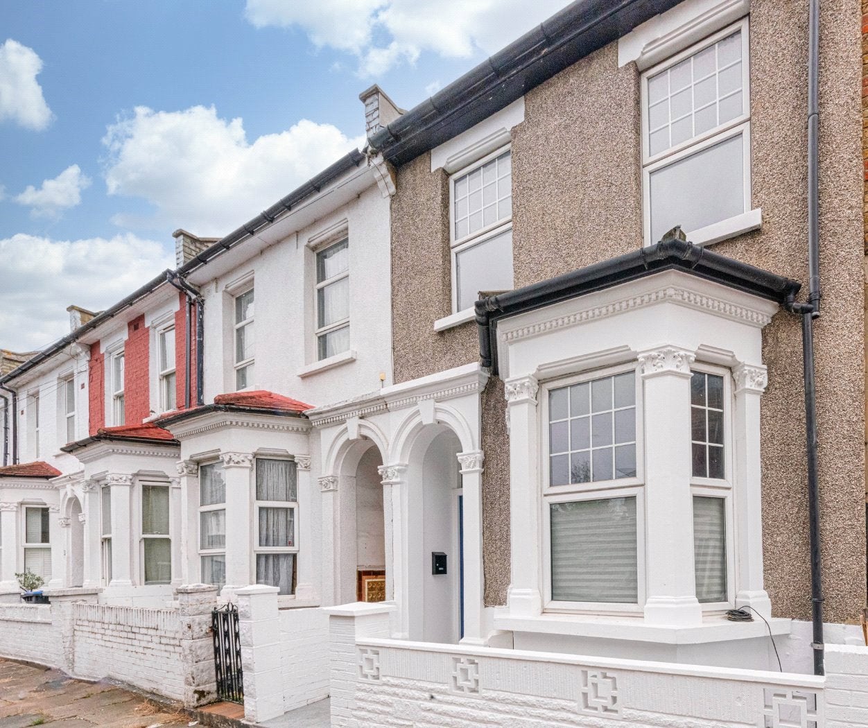 House Ravensworth Road in Greater London