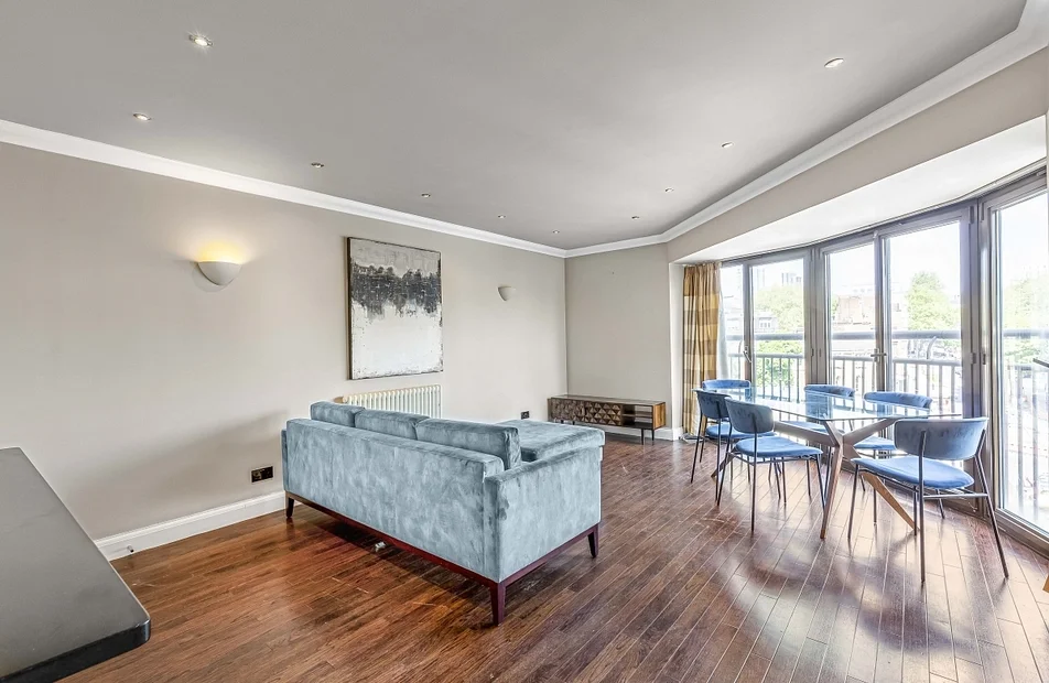 Flat Farringdon Road in Greater London
