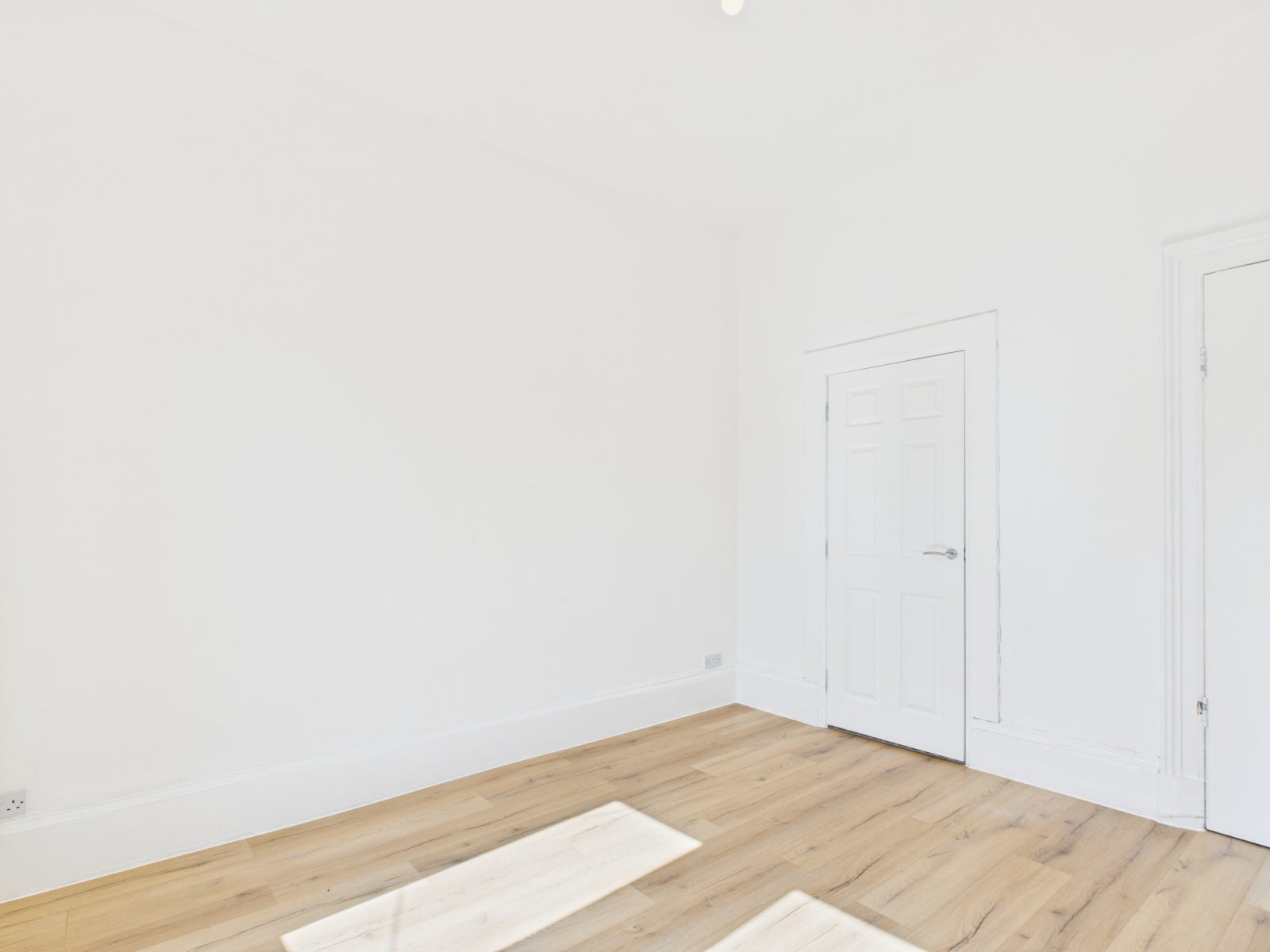 Flat Muir Street in Renfrew