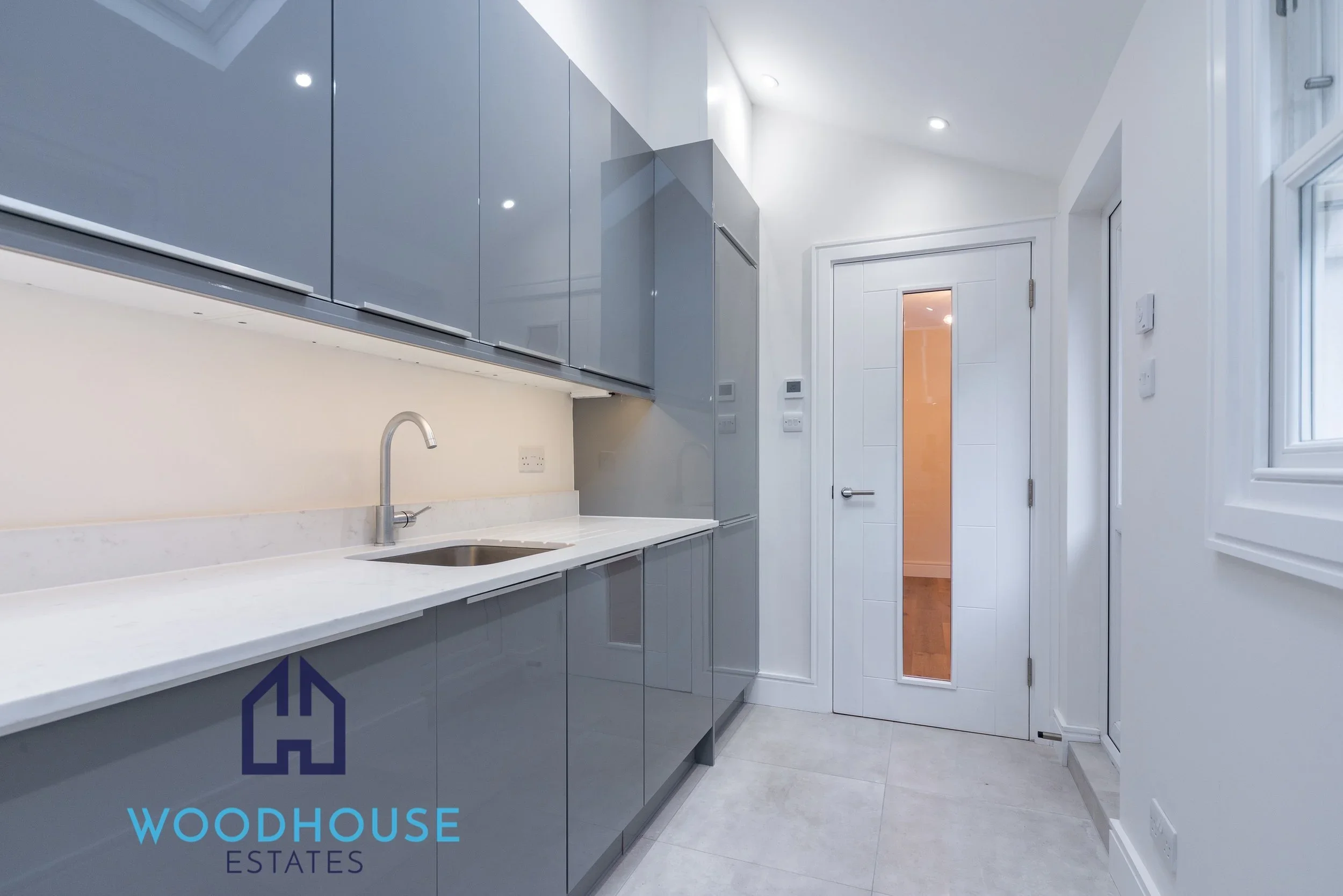 House Goodhall Street in Greater London