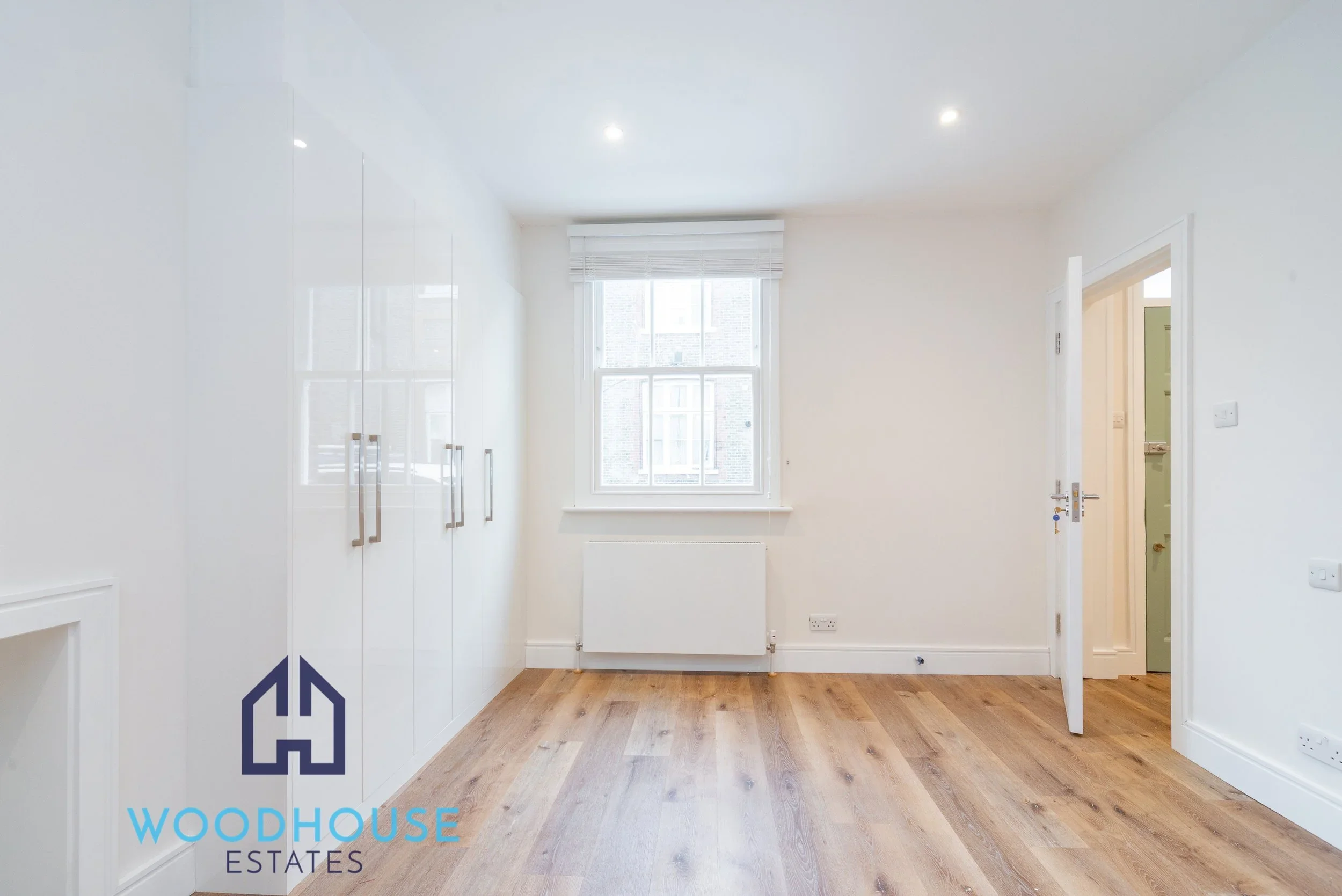 House Goodhall Street in Greater London