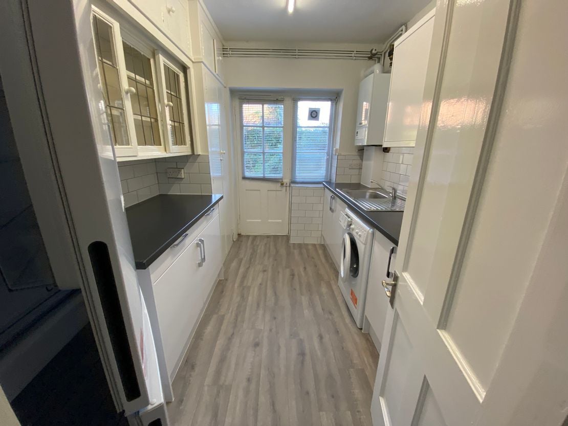 Flat Highfield Lane in Southampton