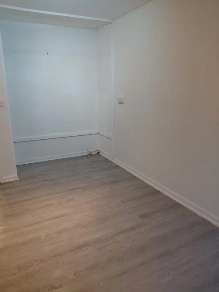 Room Oakfield Road in Greater London
