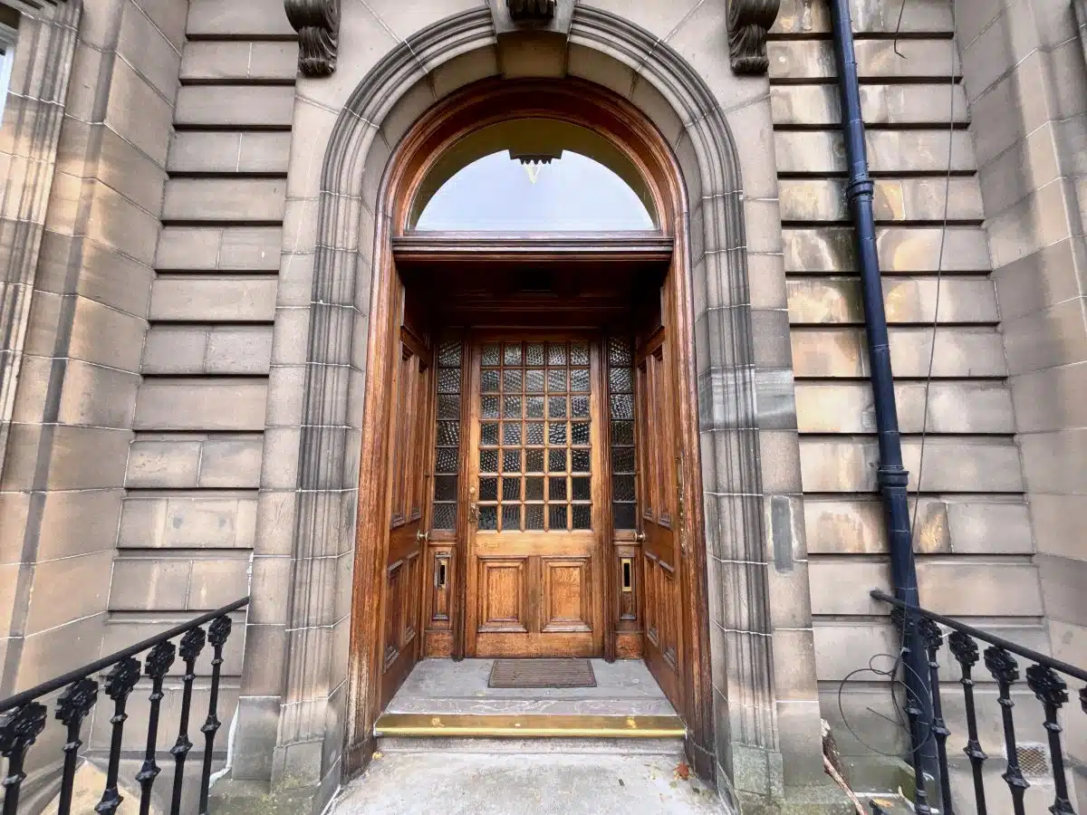 Flat Drumsheugh Gardens in City of Edinburgh