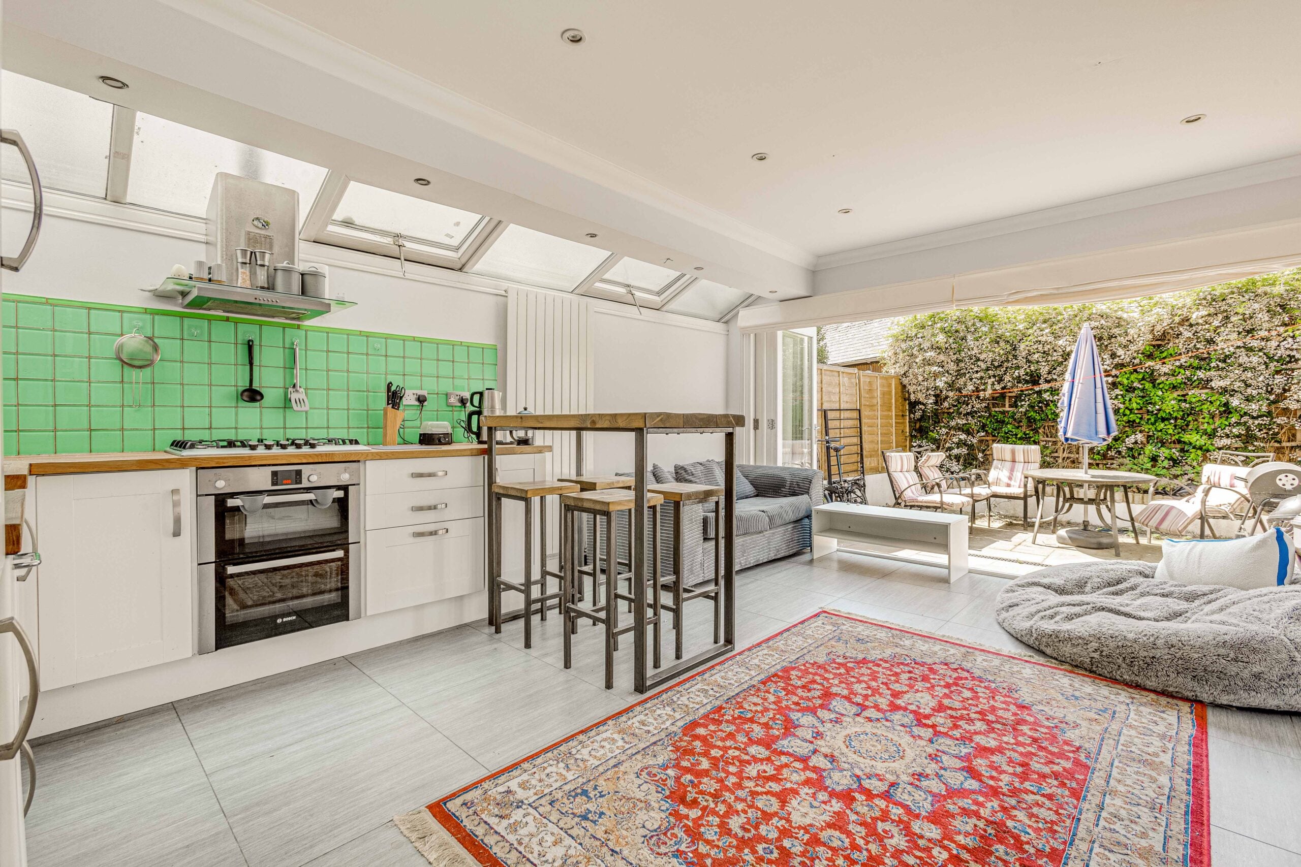 Flat Stephendale Road in Greater London