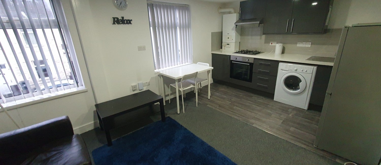 Flat Russell Street in Cardiff