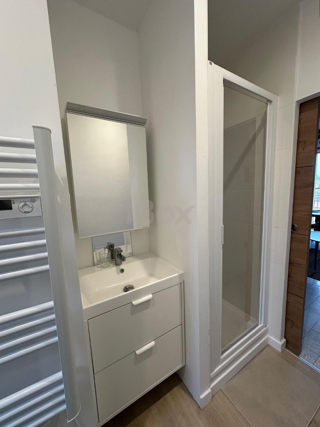 Flat Rue Vincent Courdouan in Toulon