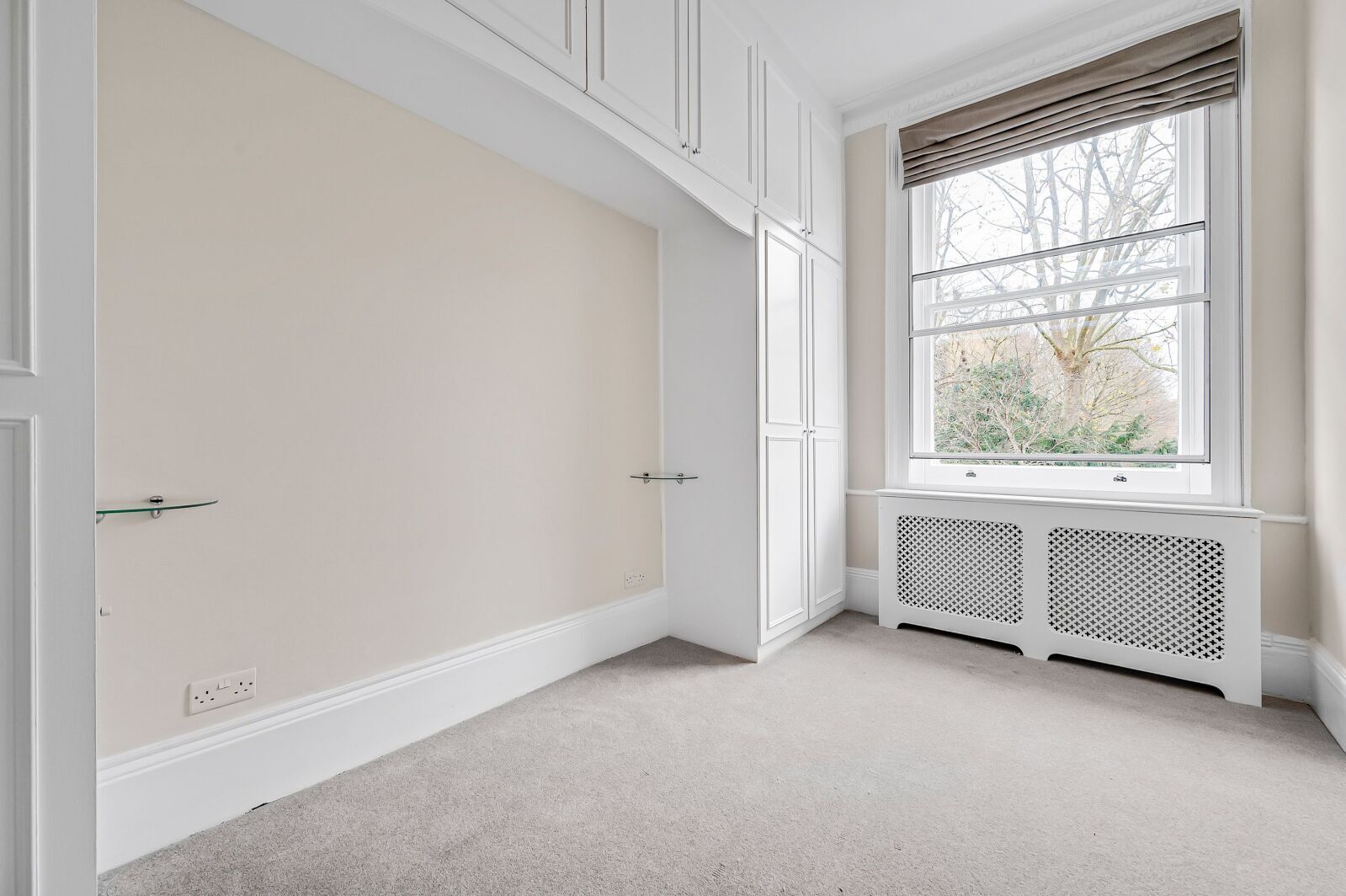 Flat Fulham Road in Greater London