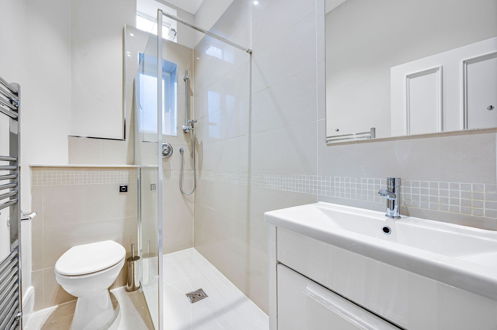 Flat Fulham Road in Greater London