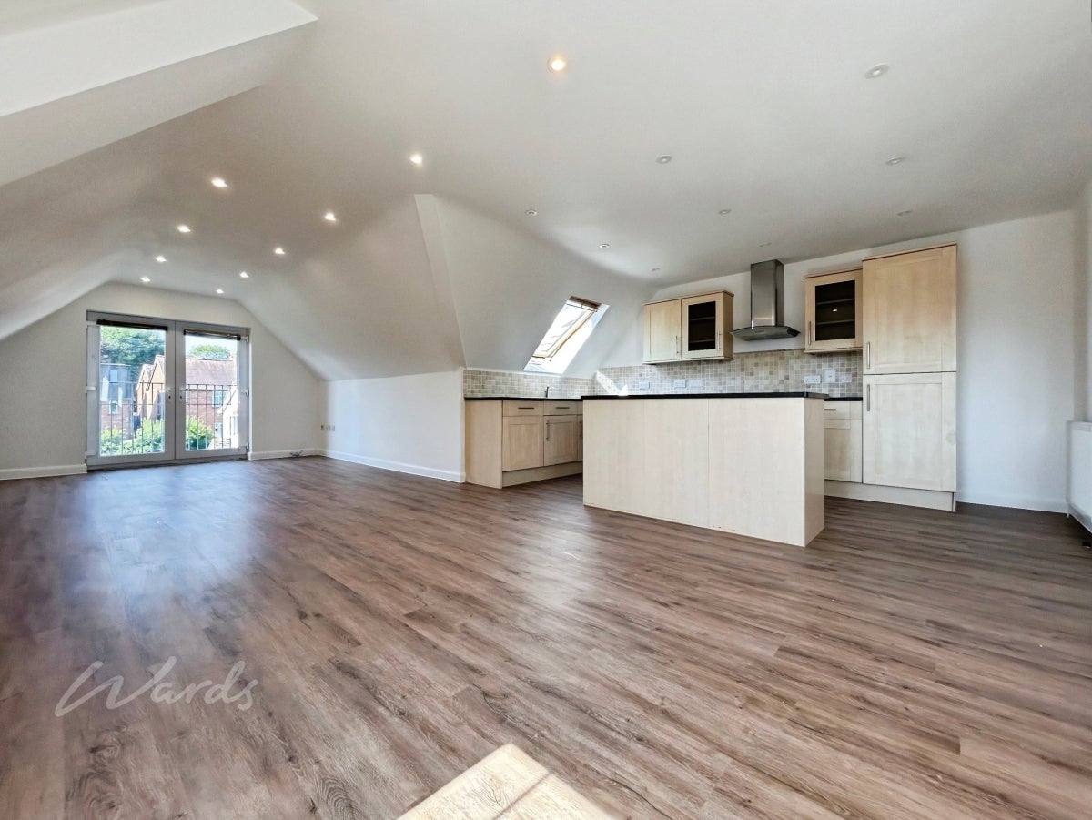 Flat Wincliff Road in Tonbridge and Malling