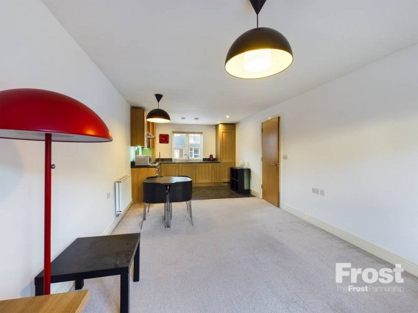 Flat Wapshott Road in Borough of Runnymede