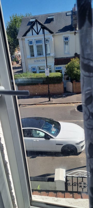 Room Altmore Avenue in Greater London