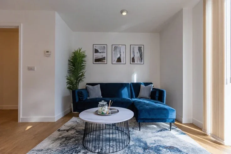 Flat Mortimer Square in Milton Keynes