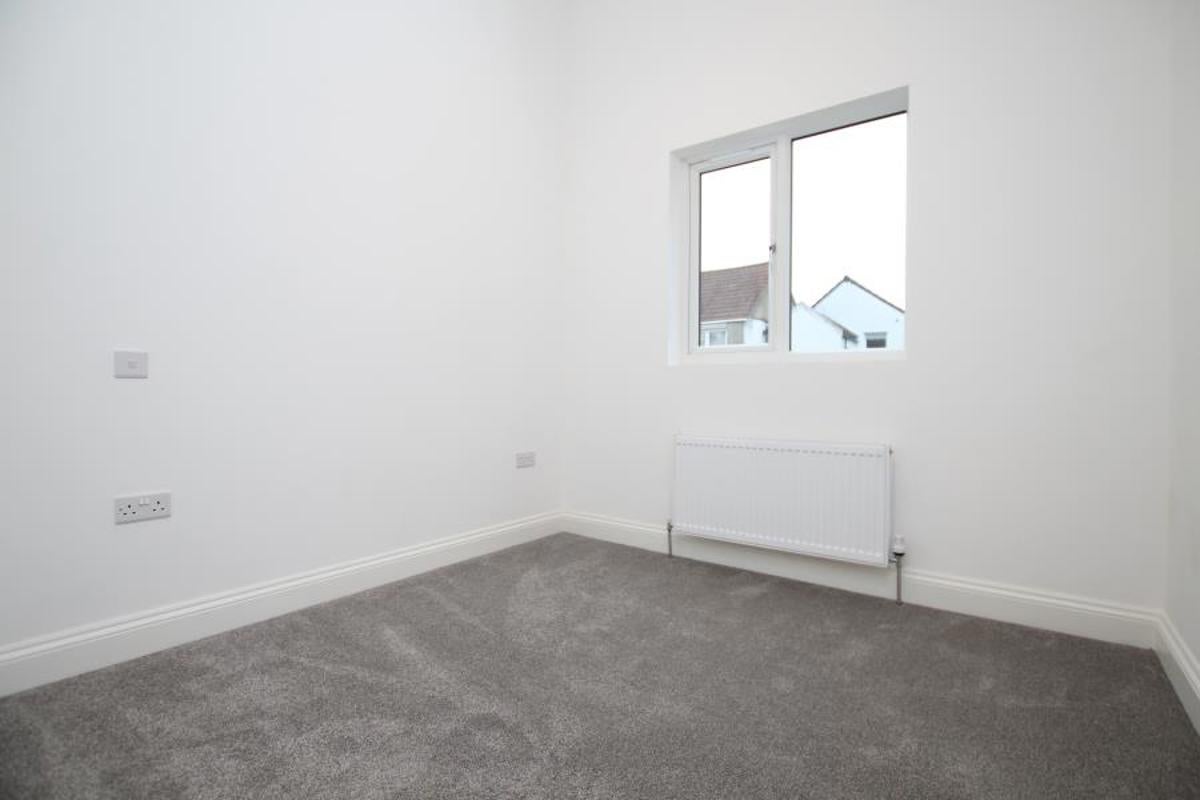 Flat Gloucester Road in Bristol