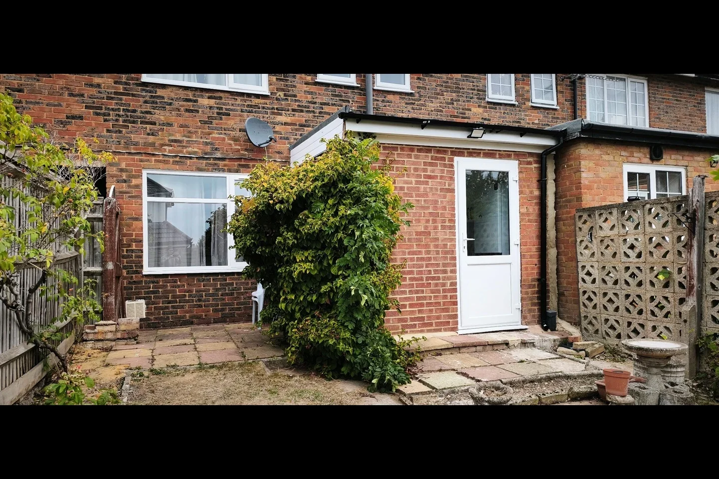 House Lower Britwell Road in Slough