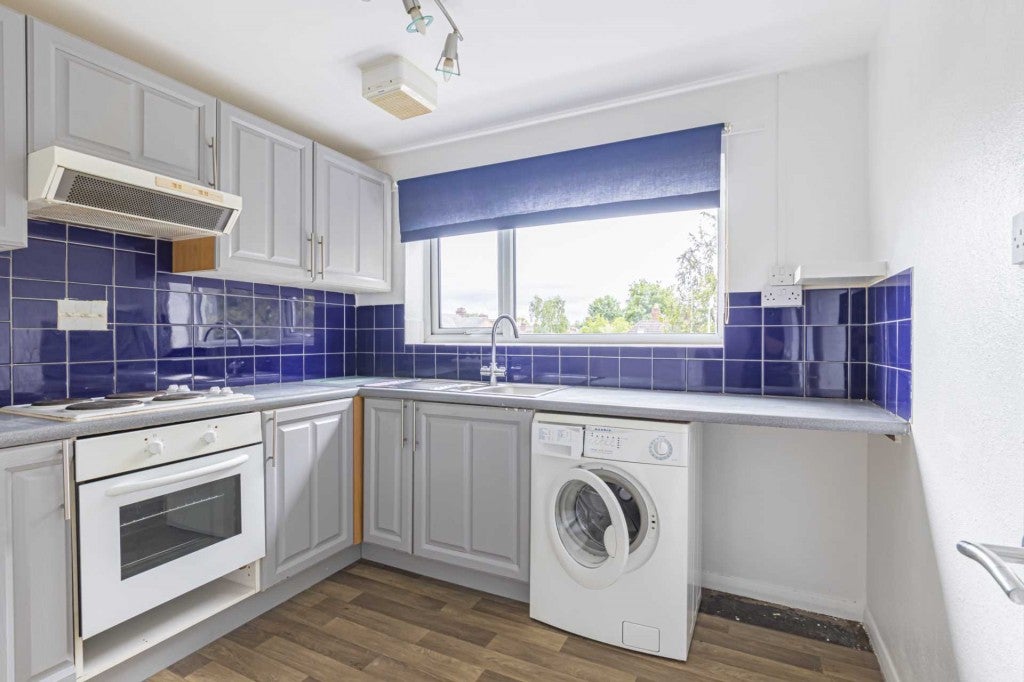 Flat Yew Tree Court in Dacorum